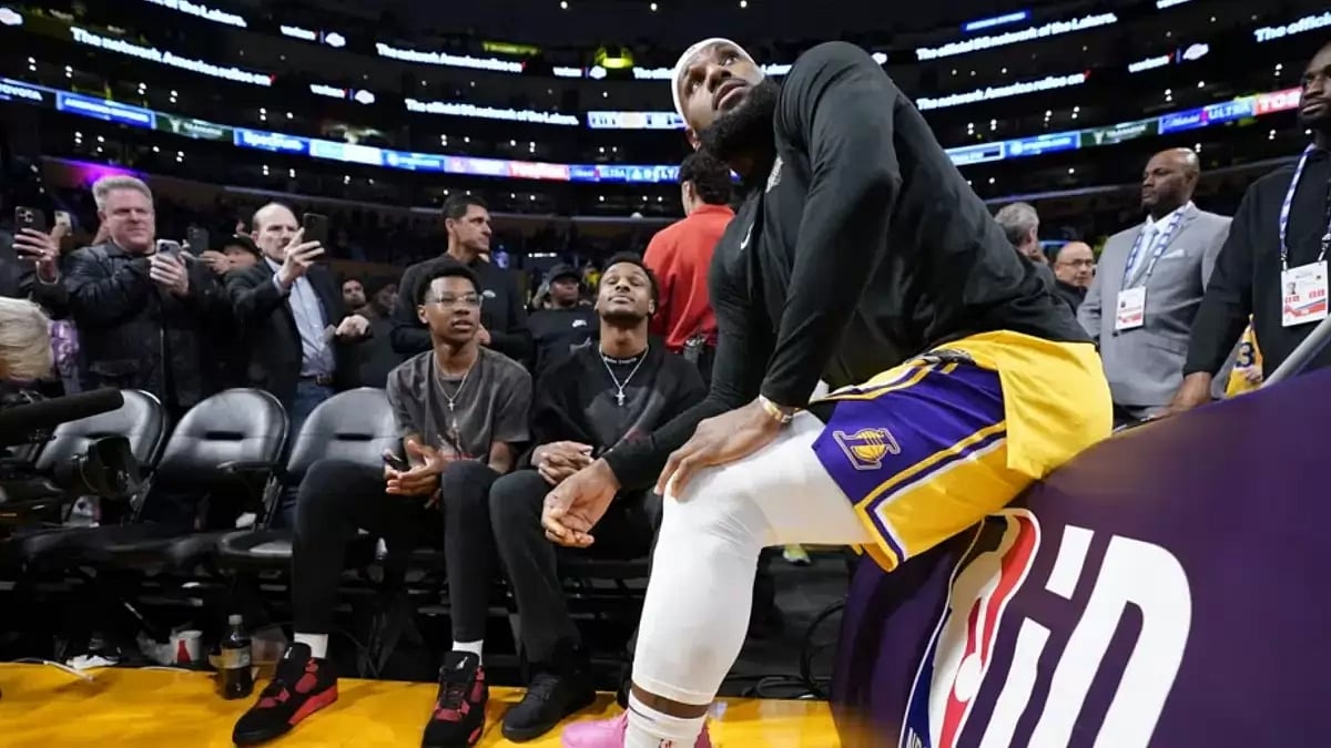 LeBron James is the NBA’s new career scoring leader.