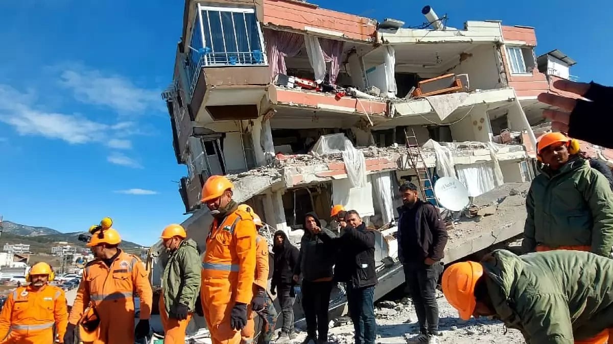 Indias Operation Dost for Turkey.