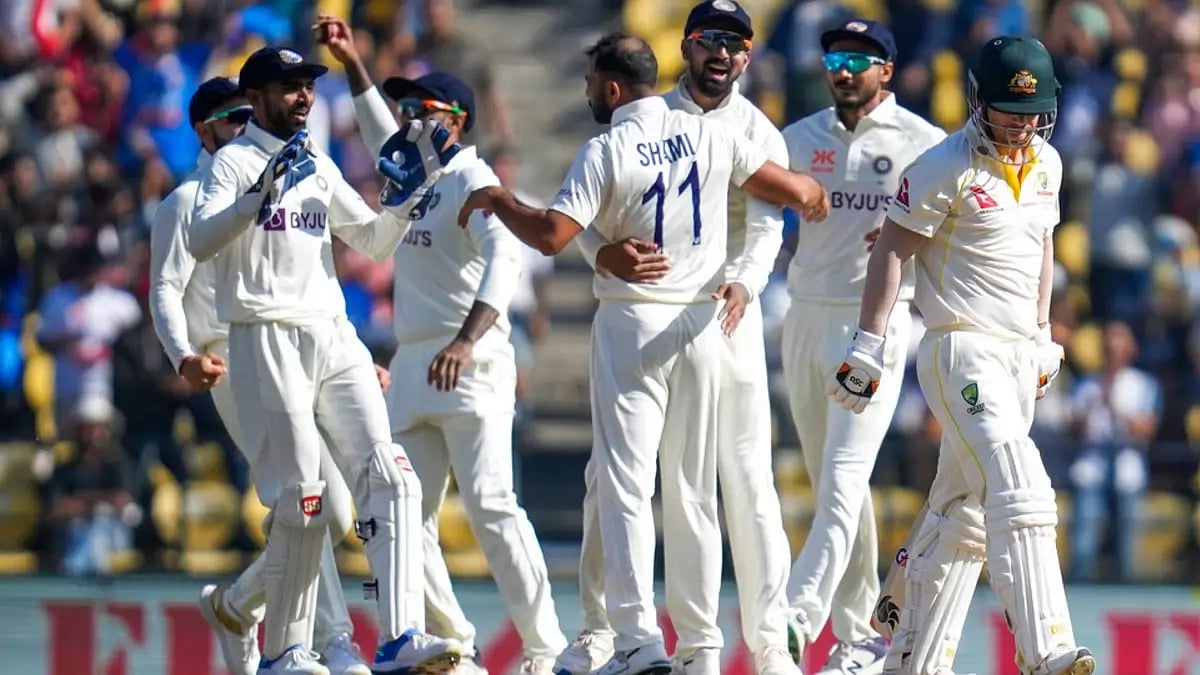 An early burst saw Australia lose two wickets easily to the Indian pacers.