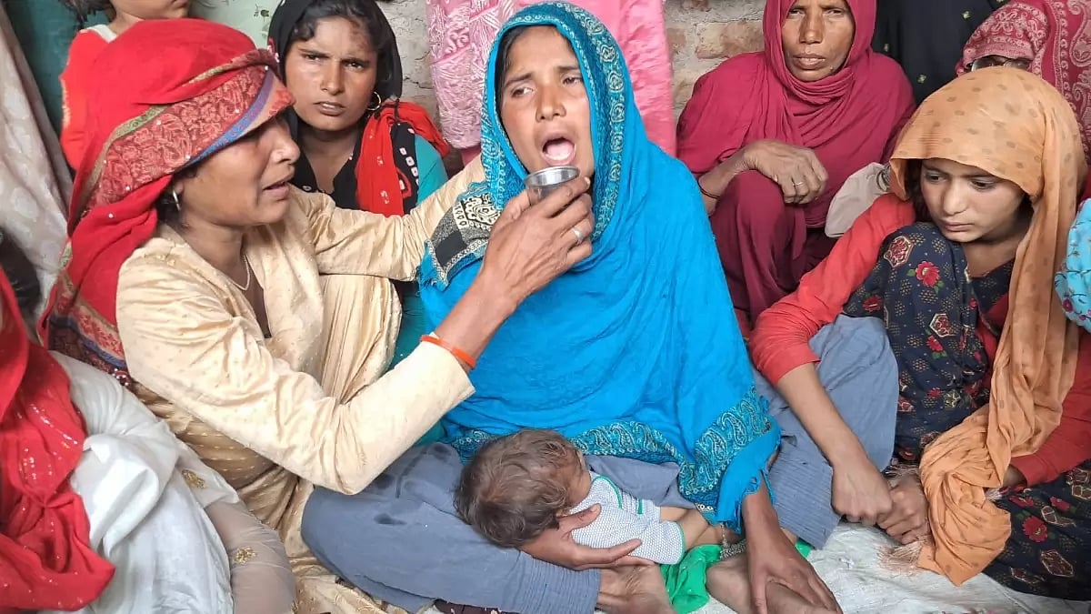 Sajida, the grieving widow of Junaid, who was allegedly killed along with Nasir of Rajasthan's Bhatmika village