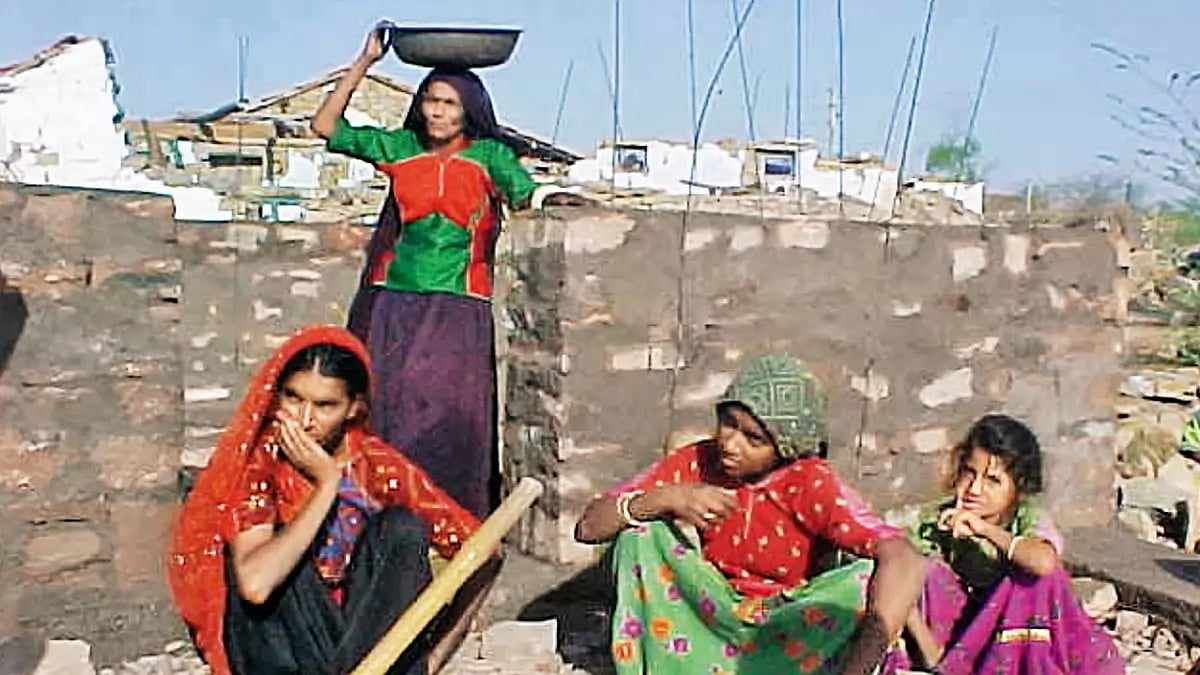 Learning From Disaster: Widows in Kutch help build seismic-safe houses