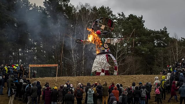 In Pics: Lithuania Village Marks End Of Winter