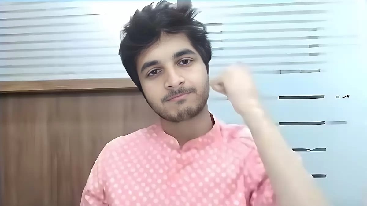 Gujrathi celebrates after his win over Carlsen on Tuesday.