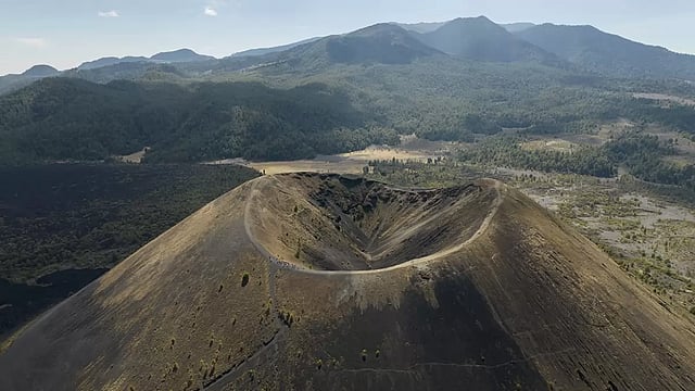 In Photos: Mexico's Paricutin Volcano, 80 Years Since Its Birth