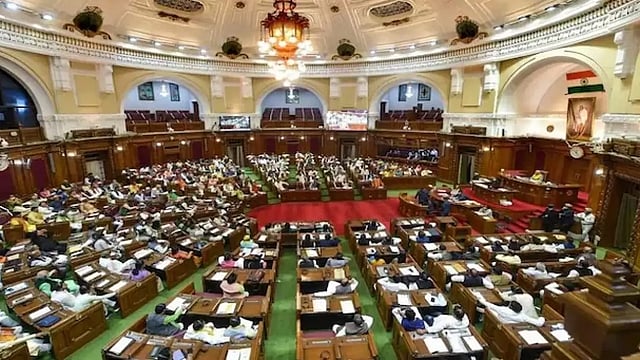 Assembly Or Courtroom?: UP Assembly Sends 6 Cops To One-day Custody Over 2004 Lathi-charge Incident