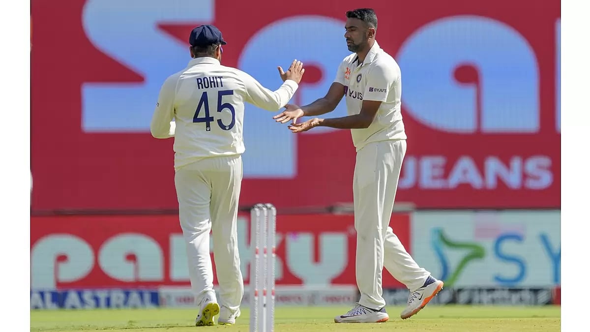 Ashwin (R) brought India right back into the contest with some quick wickets.