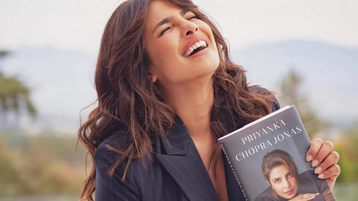 Priyanka Chopra Holding Her Book 'Unfinished'