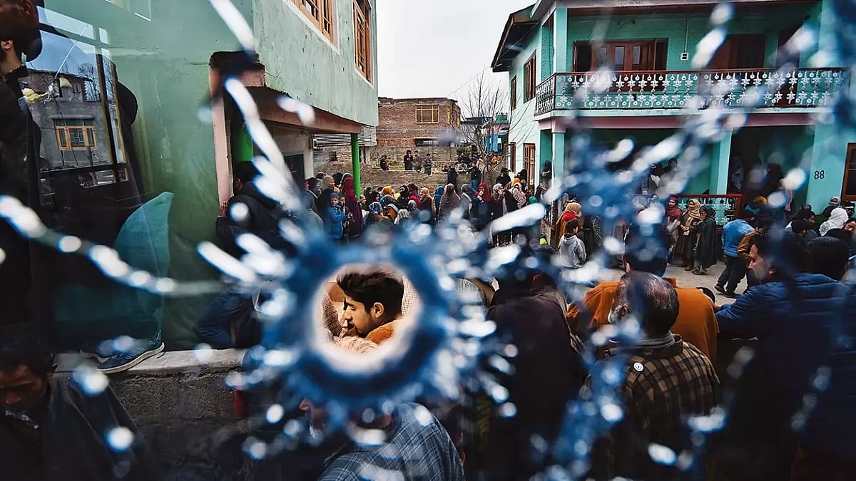 Targeted killings: Attacks against Hindu migrant workers and Kashmiri Pandits have seen a recent resurgence