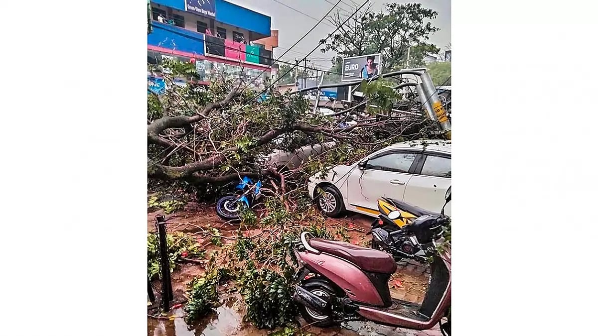 Weather: Strong winds in Ranchi