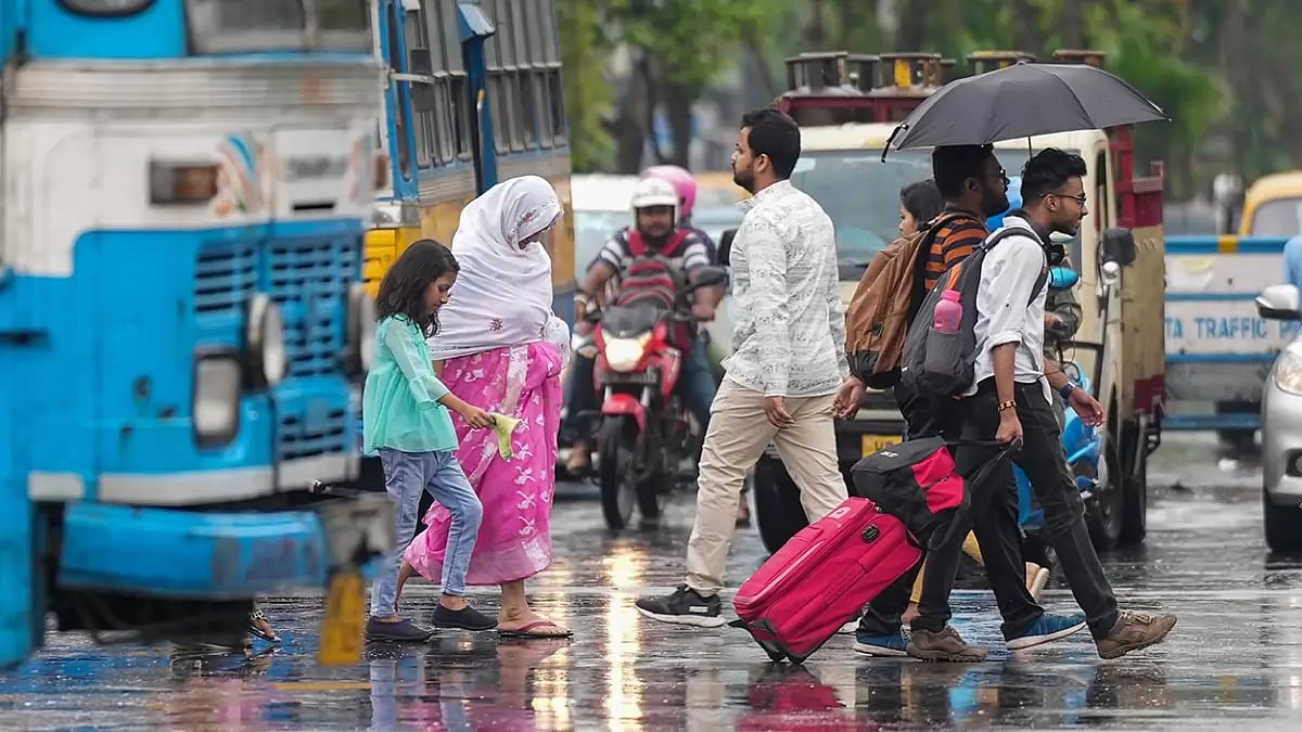 Weather: Rain in Kolkata