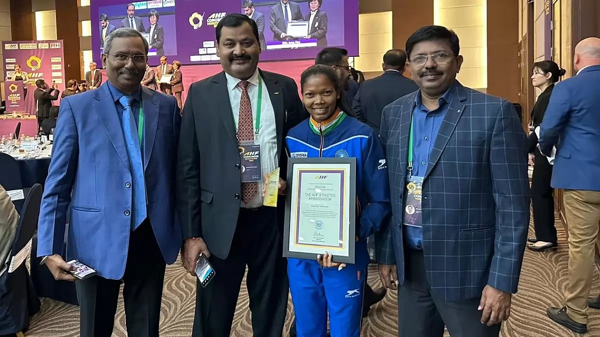 Tete accepted the certificate and the position during the AHF Congress in Mungyeong, Korea.