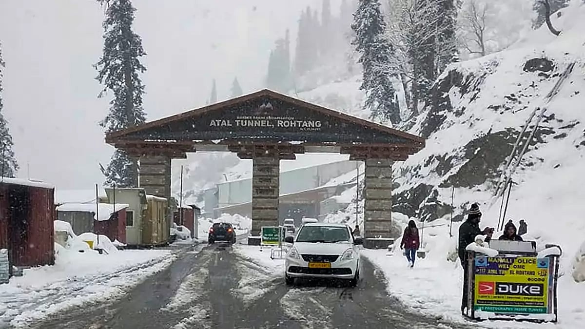 Snowfall at Atal Tunnel