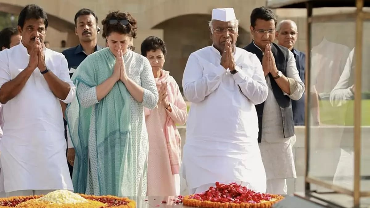 Priyanka Gandhi at Rajghat