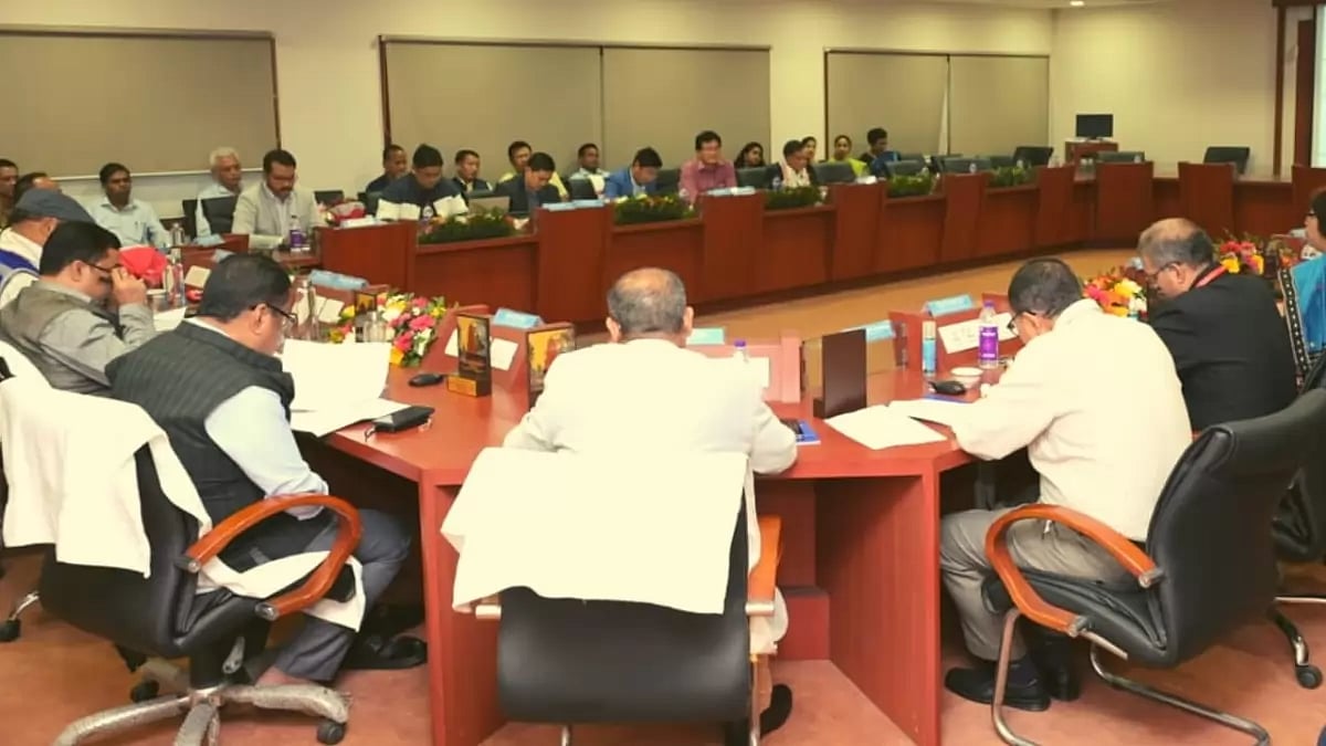 Assam and Arunachal Pradesh ministers and officials meet to discuss border dispute