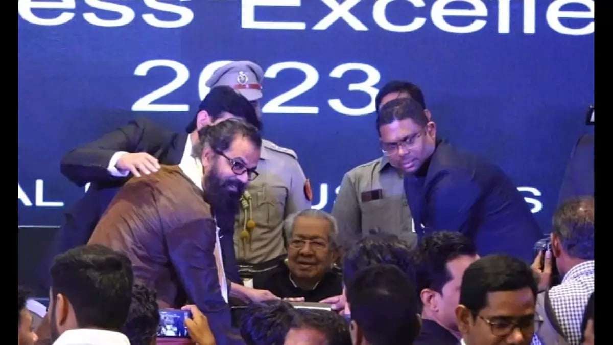 Best spiritual guru Yogi award 