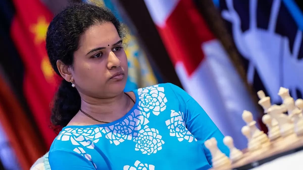 Humpy should be an automatic choice to make the India team should she decide to go to China.