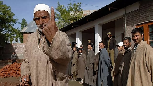 J&K Elections: Govt Begins Nationwide Campaign To Enrol Kashmir Migrants As Voters