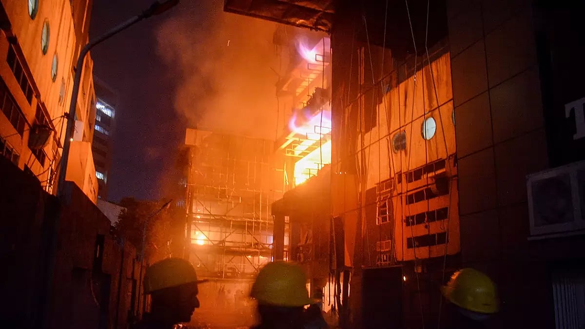 The fire brigade control room was alerted about the fire at 2:22 am