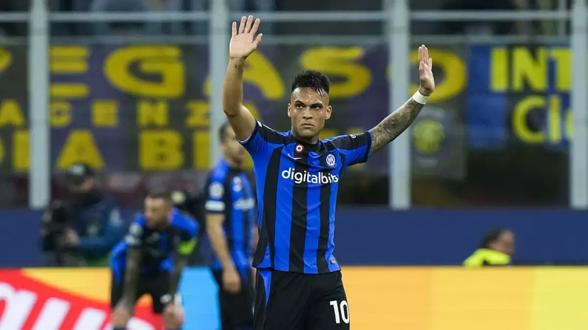 Milan defeated Benfica to enter into the semifinals of the Champions League.