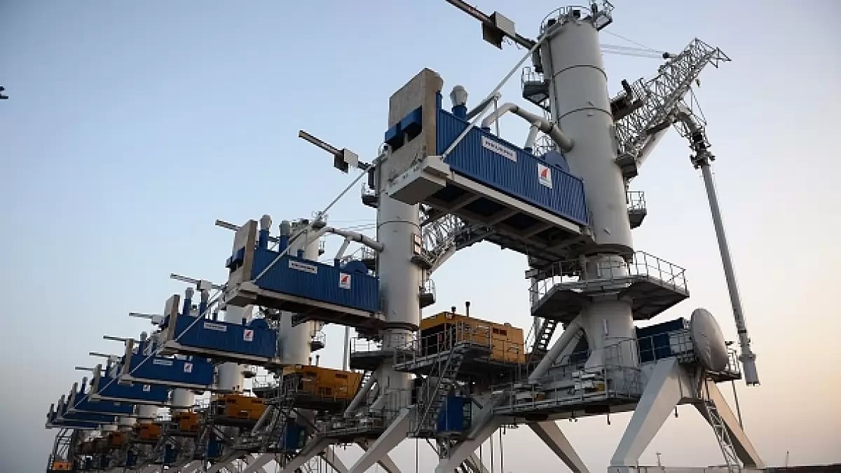 An inauguration ceremony for the first export convoy to India via Iran at Chabahar seaport 