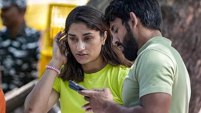 Sports Ministry Clears Vinesh Phogat, Bajrang Punia's Abroad Training Proposals