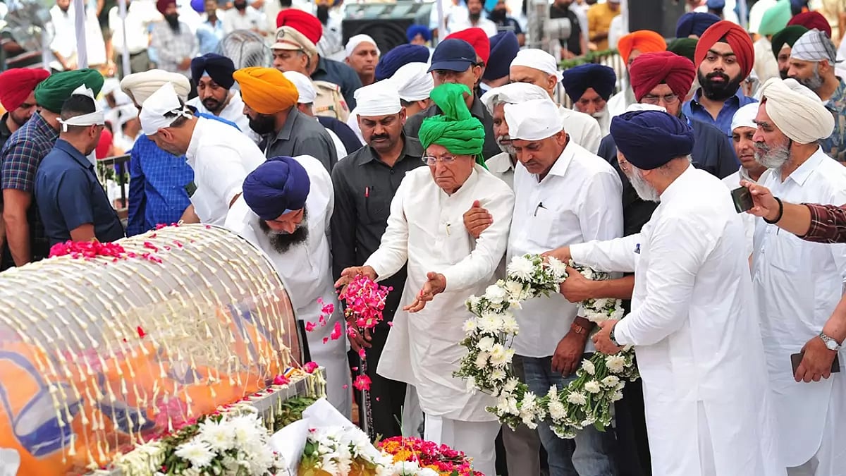 OP Chautala tributes to Parkash Badal