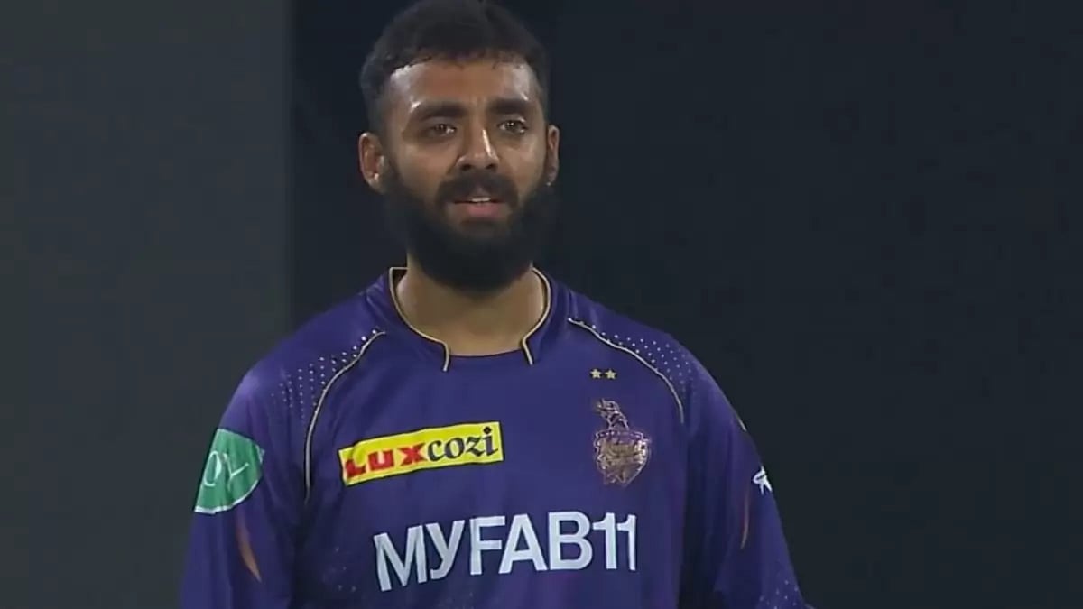 Chakravarthy scalped crucial wickets of Maxwell, Lomror and Dinesh Karthik against RCB.