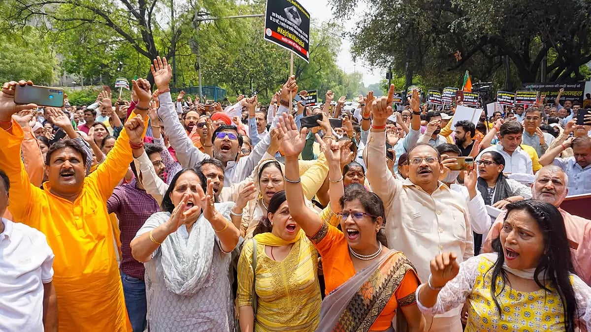 Delhi BJP protest against Arvind Kejriwal