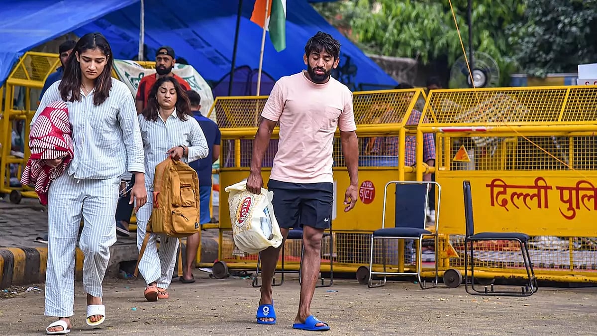 Wrestlers protest at Jantar Mantar