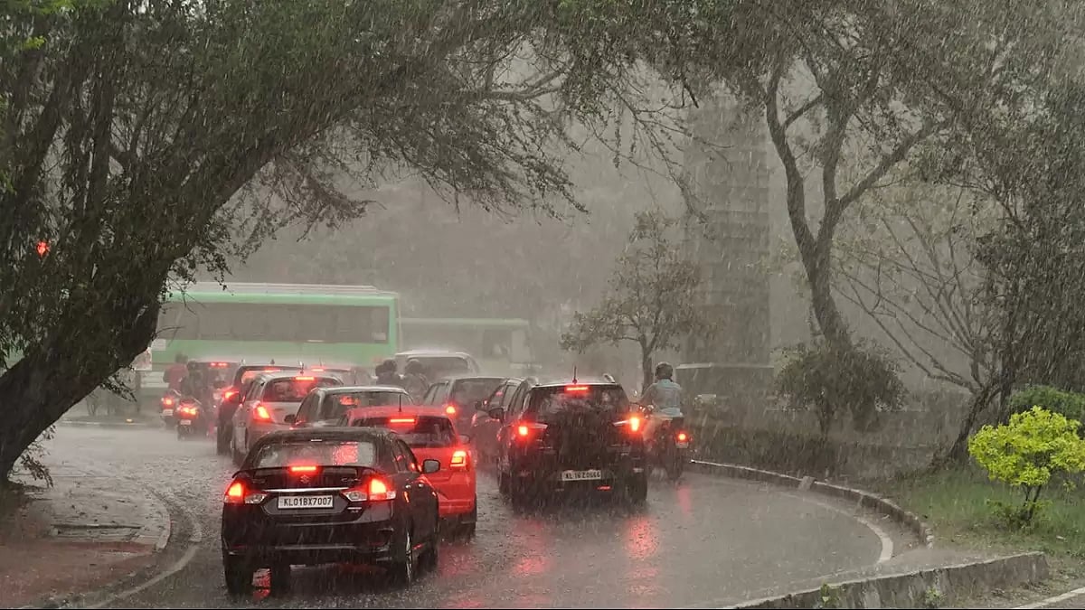 Weather: Rains in Thiruvananthapuram