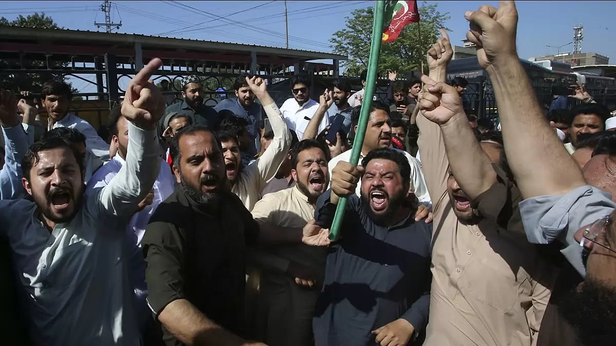 Protest against the arrest of Imran Khan