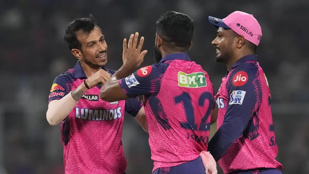 Chahal, left, celebrates the wicket of Andre Russell with his team-mates on Thursday.