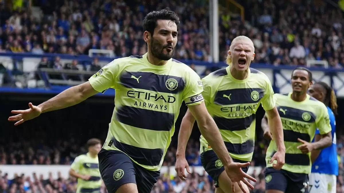 Gundogan celebrates after scoring City's opening goal against Everton on Sunday.