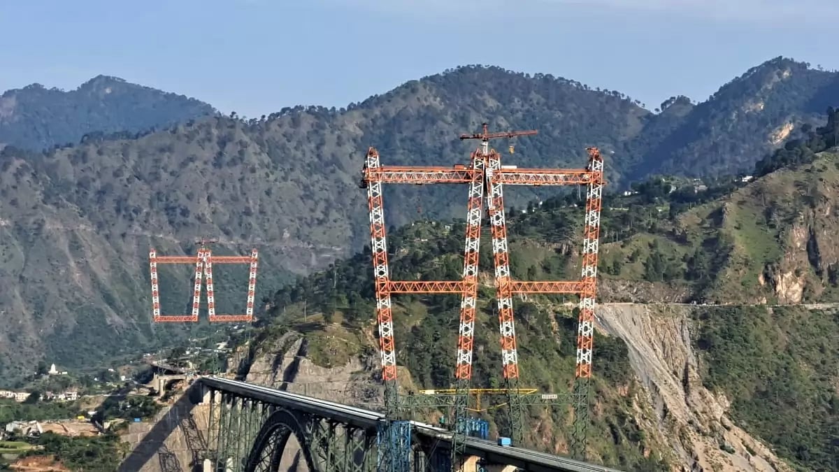 The railways bridge over the Chenab river