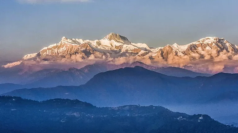 Yuwei peak and Annapurna group peak and sunrise on Mount saranko, Pokhara, Nepal, December 8, 2019. - null
