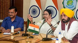 Delhi Chief Minister and Aam Aadmi Party (AAP) supremo Arvind Kejriwal along with Punjab CM and AAP leader Bhagwant Mann meets West Bengal CM and Trinamool Congress (TMC) supremo Mamata Banerjee