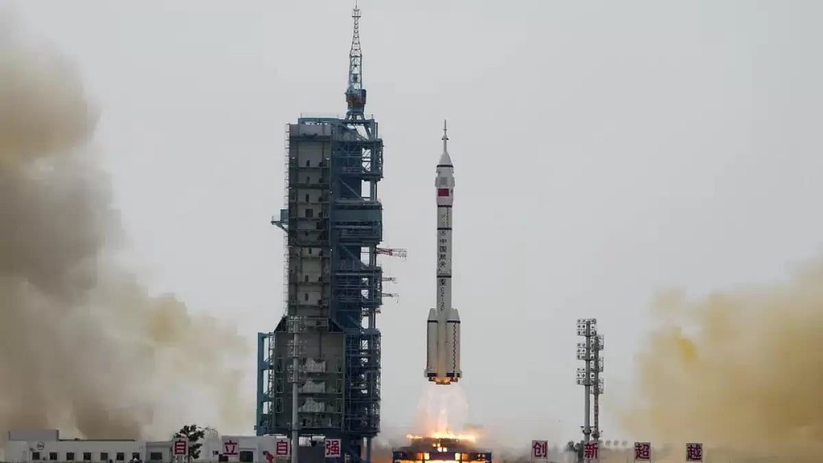 Shenzhou 16 spacecraft