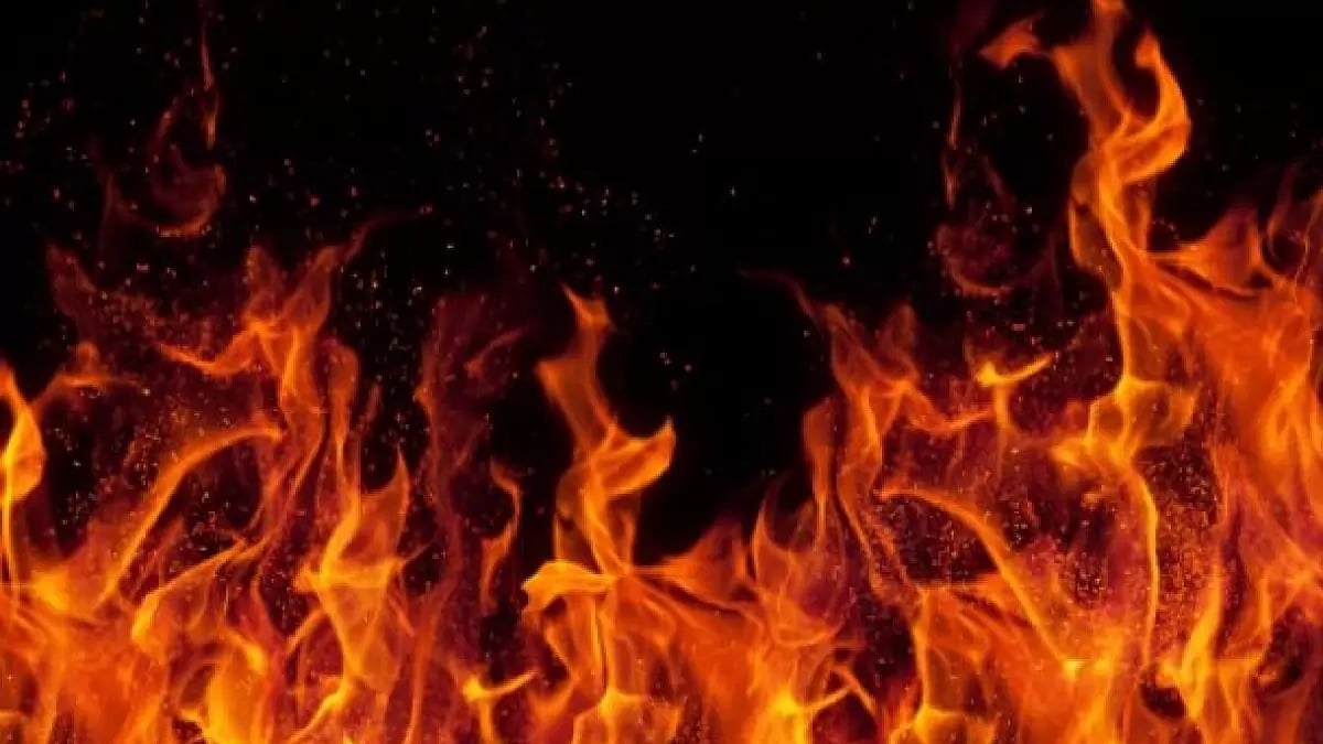 tanker exploded in pune-mumbai expressway