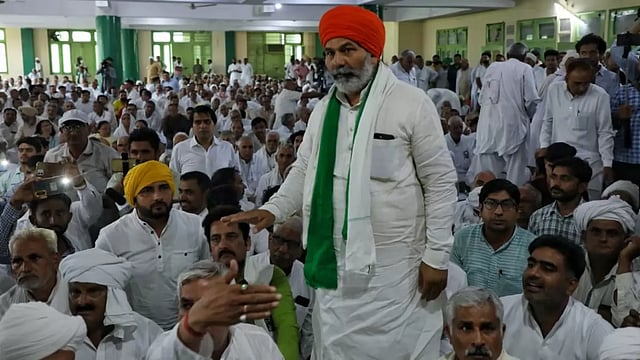 Watch: Farmers Block Delhi-Haryana Highway Amid Protest Over MSP For Sunflower Seeds