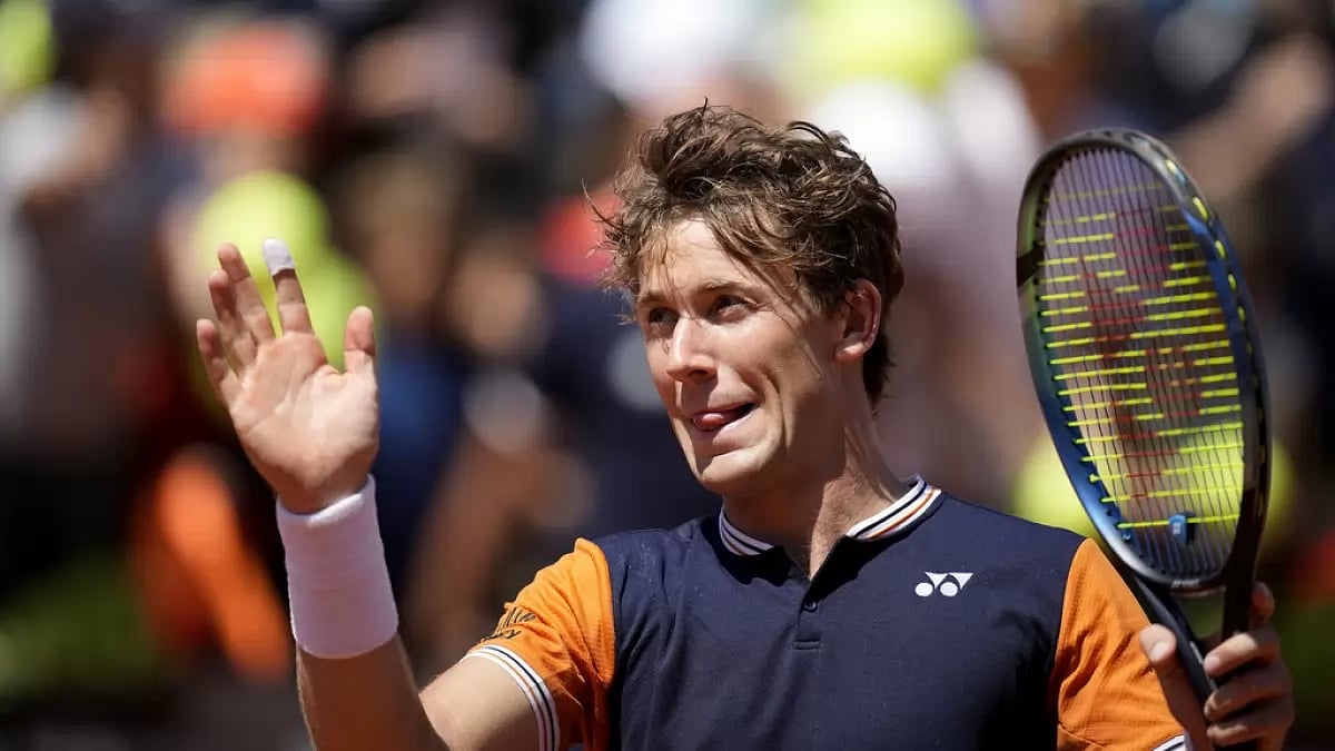 Ruud celebrates his win against Zhang on Saturday.