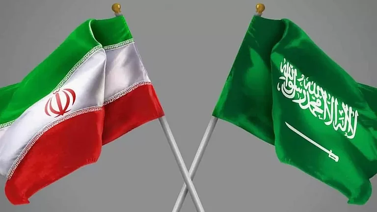 Iran and Saudi Arabia's flags - null