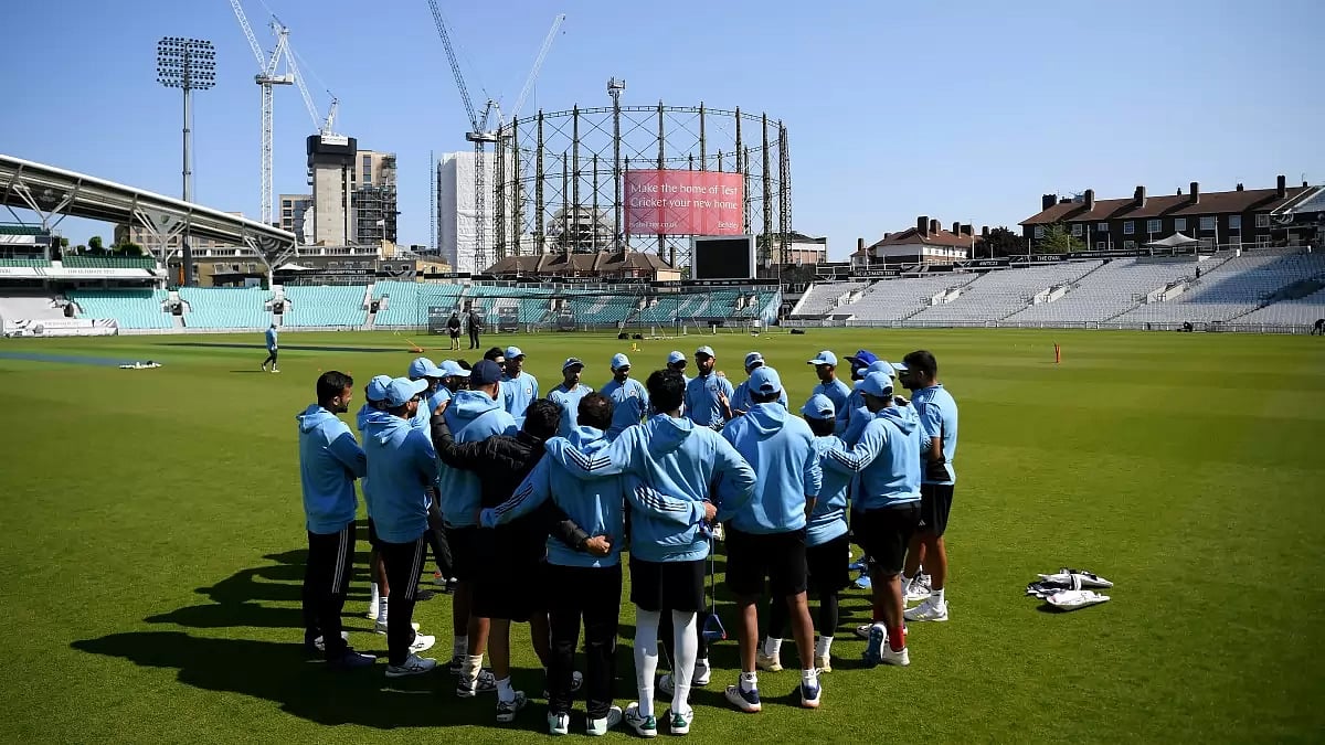 Both Bharat and Kishan did their wicket-keeping drills before moving to the batting nets.
