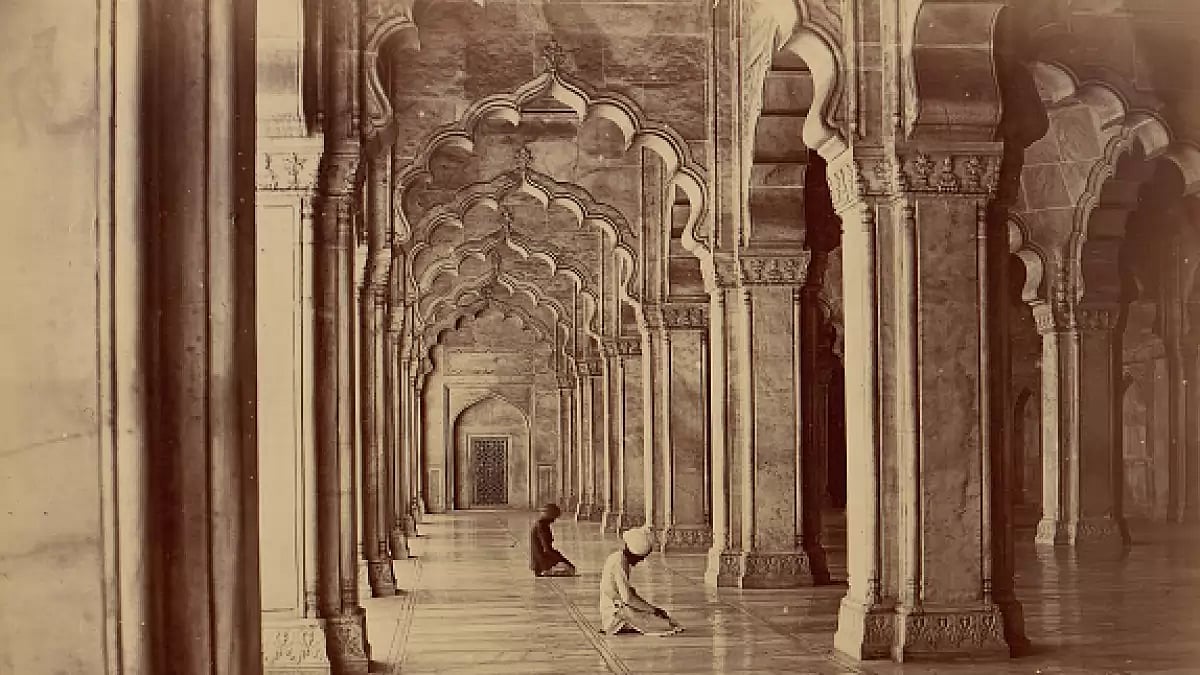 Moti Masjid: Pearl Mosque in Interior of Fort Agra, 1860s-70s. Artist Unknown. (Getty Images)