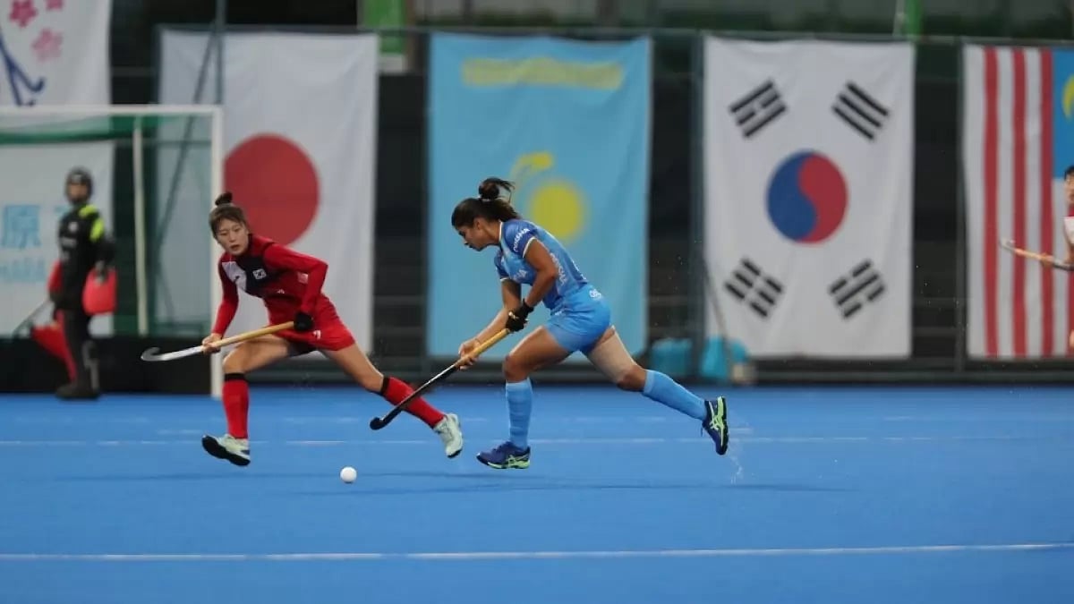 The Hockey India Executive Board has declared a cash prize of INR 2.00 Lakh for each player.