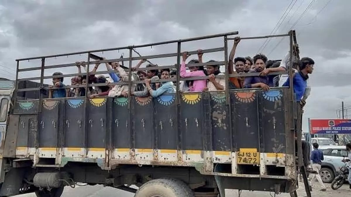 People being evacuated from Kutch's Jakhau village ahead of Cyclone Biparjoy’s landfall 