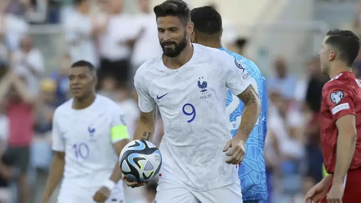 Giroud headed in from a Kingsley Coman's cross for his 54th France goal.