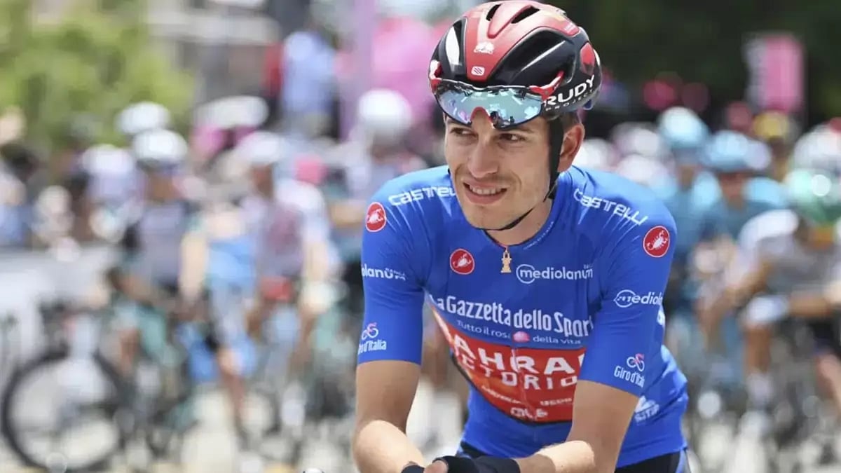 Mäder’s death was announced about 30 minutes before the scheduled start of the sixth stage. 