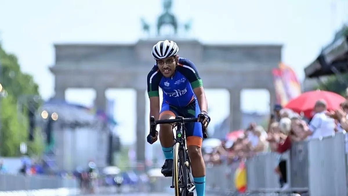 Every member of the cycling team won a medal.