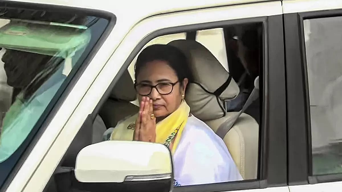Mamata Banerjee arrives Patna