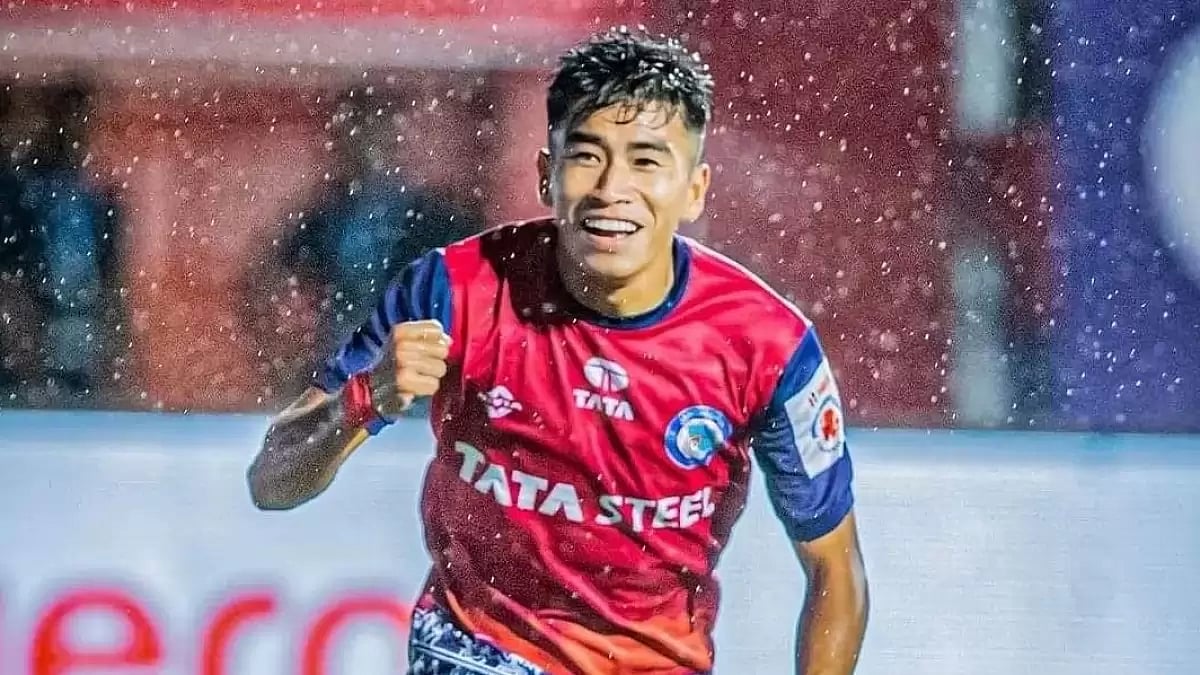 In the 2022-23 season of ISL, Boris registered four goals for Jamshedpur FC.